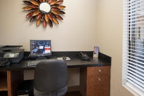 Markham House Suites Little Rock Medical Center image 2