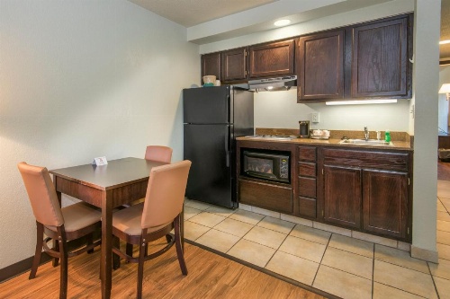 Markham House Suites Little Rock Medical Center image 26
