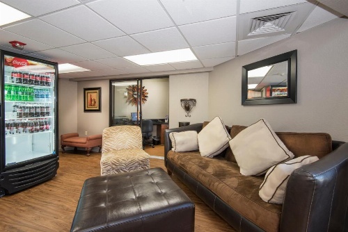 Markham House Suites Little Rock Medical Center image 7